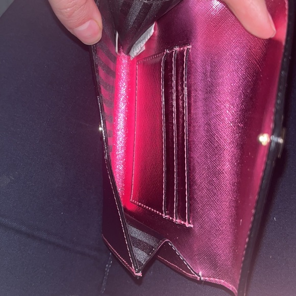 Victoria secret pink wallet - Picture 3 of 3